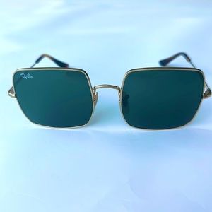 Stylish Square Ray-Ban Sunglasses